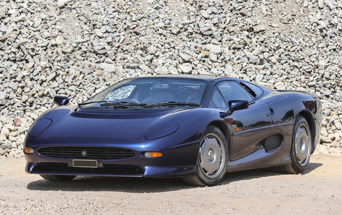 1993 Jaguar XJ220 - Image 11 of 16