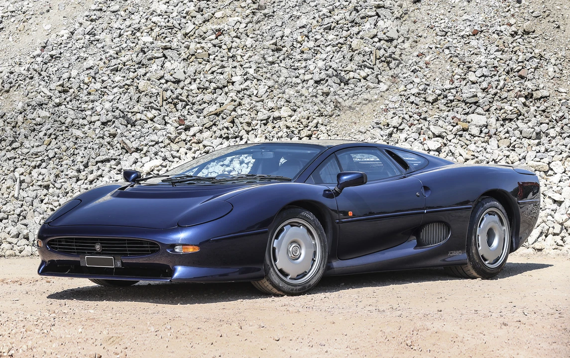 1993 Jaguar XJ220 - Image 10 of 16