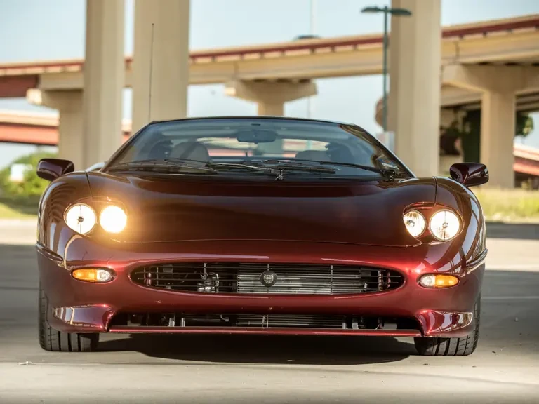 1993 Jaguar XJ220 - Image 9 of 31
