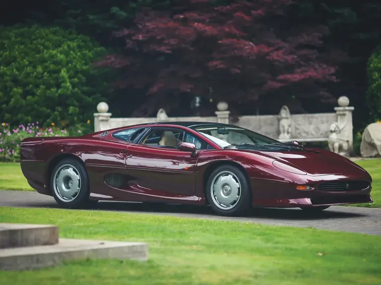 1993 Jaguar XJ220 - Image 2 of 31
