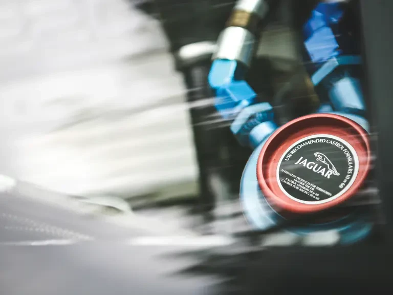1993 Jaguar XJ220 - Image 22 of 31