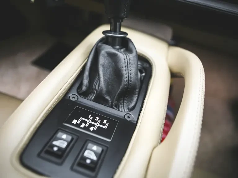 1993 Jaguar XJ220 - Image 30 of 31