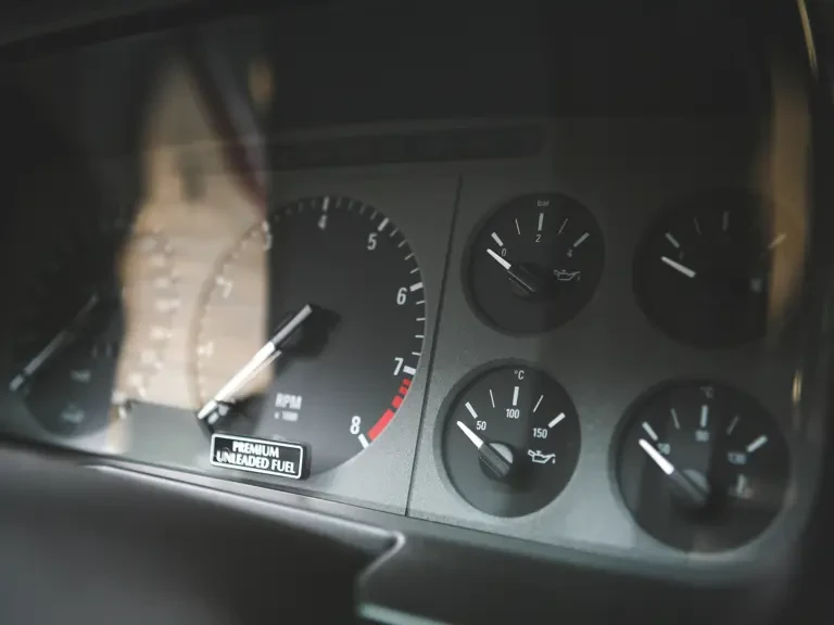 1993 Jaguar XJ220 - Image 25 of 31