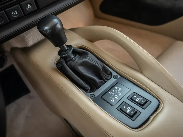 1993 Jaguar XJ220 - Image 21 of 31