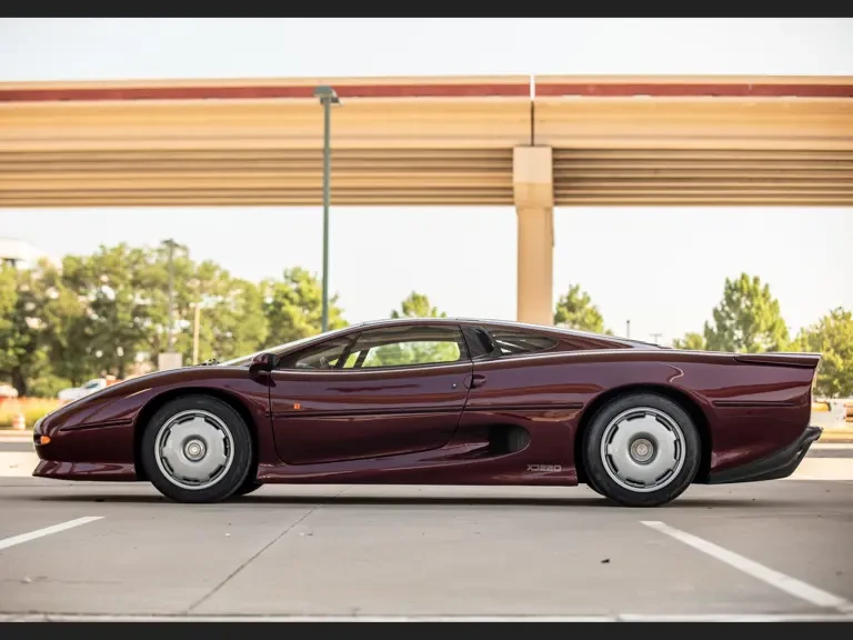 1993 Jaguar XJ220 - Image 6 of 31