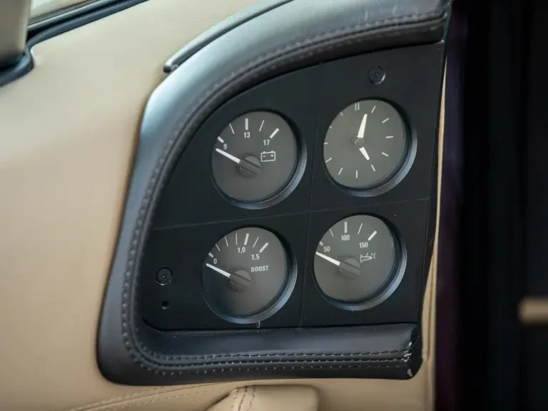 1993 Jaguar XJ220 - Image 25 of 31