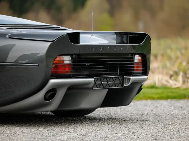 1993 Jaguar XJ220 - Image 31 of 31