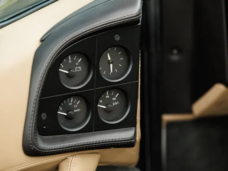 1993 Jaguar XJ220 - Image 17 of 31
