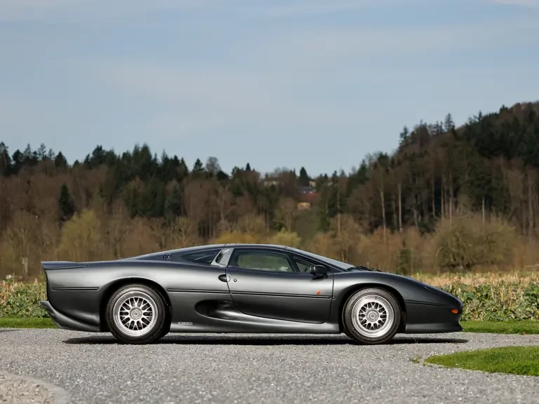 1993 Jaguar XJ220 - Image 6 of 31