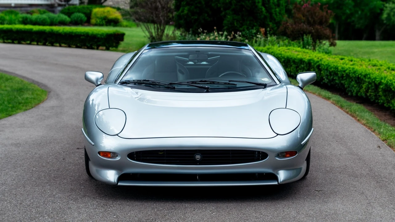 1993 Jaguar XJ220 - Image 5 of 31