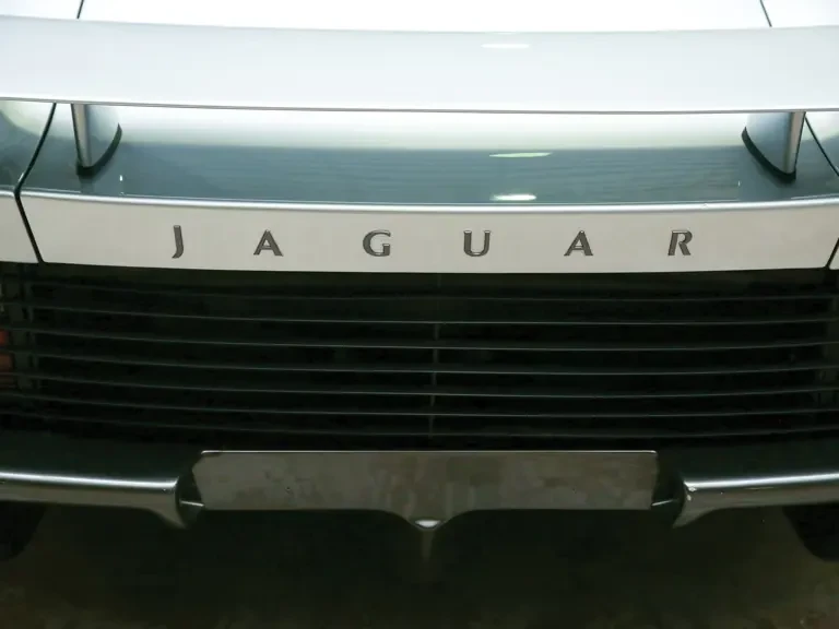 1993 Jaguar XJ220 - Image 7 of 27