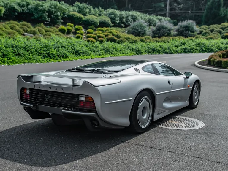 1993 Jaguar XJ220 - Image 3 of 31