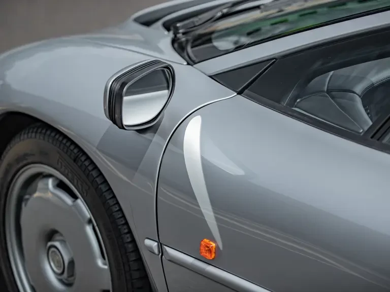 1993 Jaguar XJ220 - Image 26 of 31
