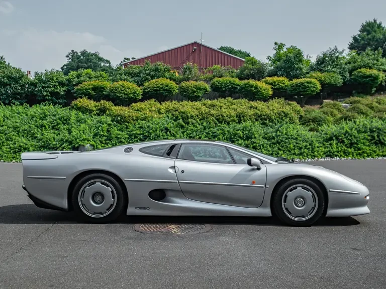 1993 Jaguar XJ220 - Image 6 of 31