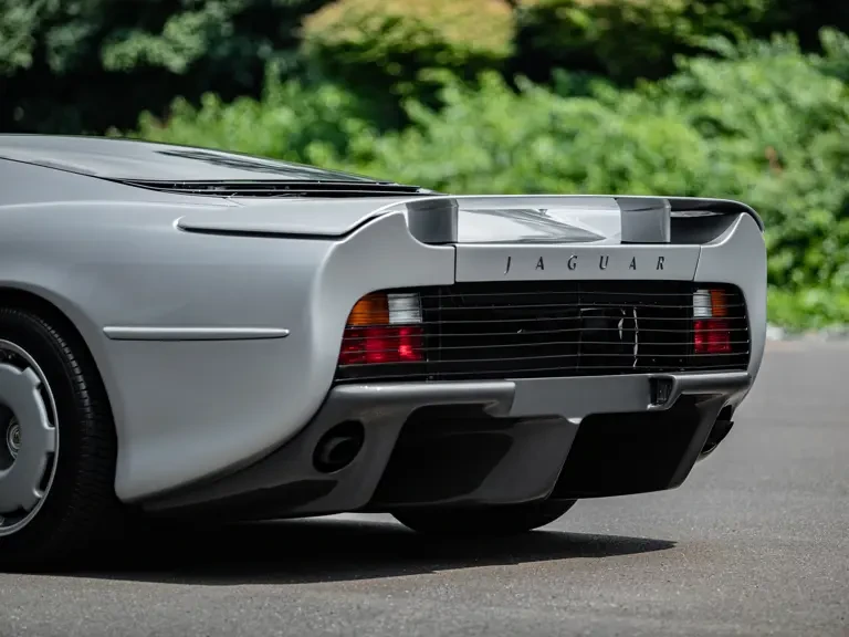 1993 Jaguar XJ220 - Image 24 of 31