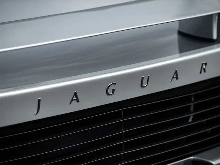 1993 Jaguar XJ220 - Image 25 of 31