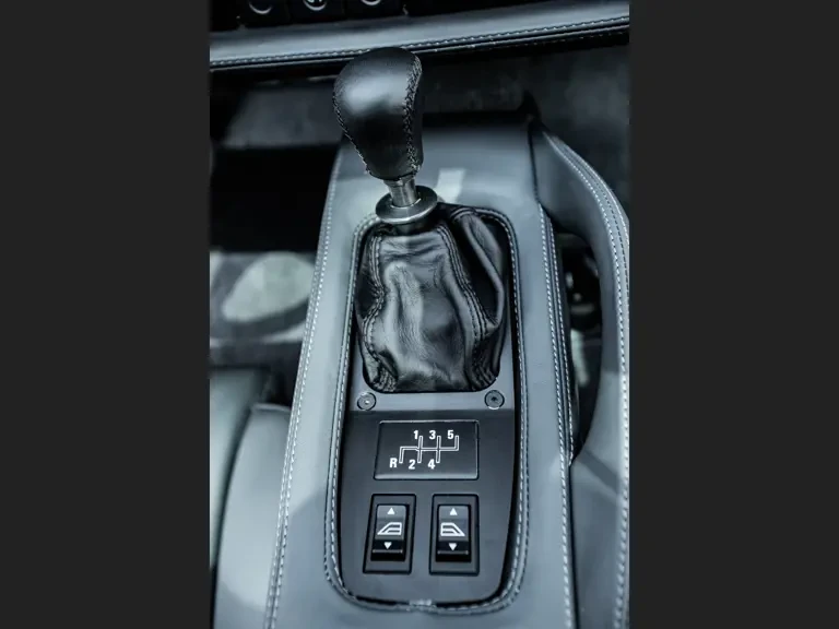 1993 Jaguar XJ220 - Image 21 of 31