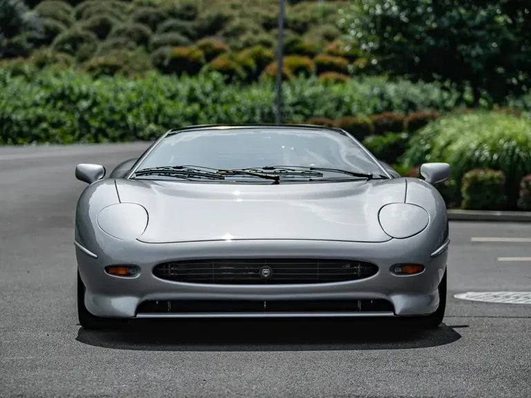 1993 Jaguar XJ220 - Image 9 of 31