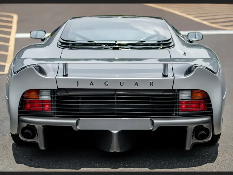 1993 Jaguar XJ220 - Image 10 of 31