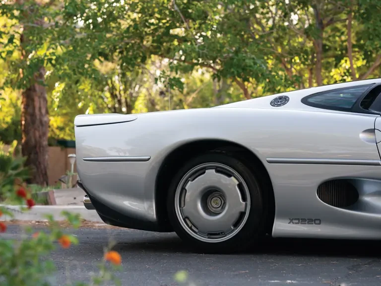 1993 Jaguar XJ220 - Image 24 of 31