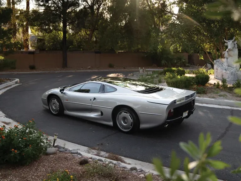 1993 Jaguar XJ220 - Image 3 of 31