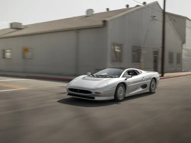 1993 Jaguar XJ220 - Image 28 of 31