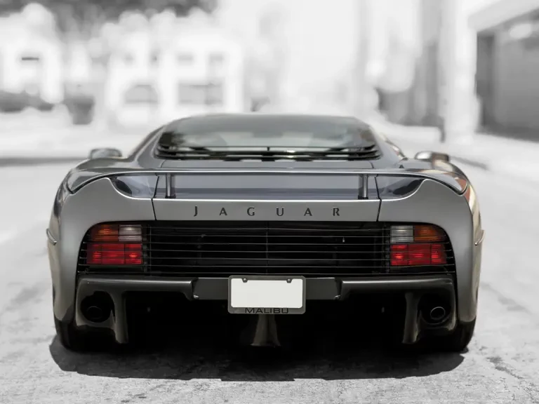 1993 Jaguar XJ220 - Image 16 of 31
