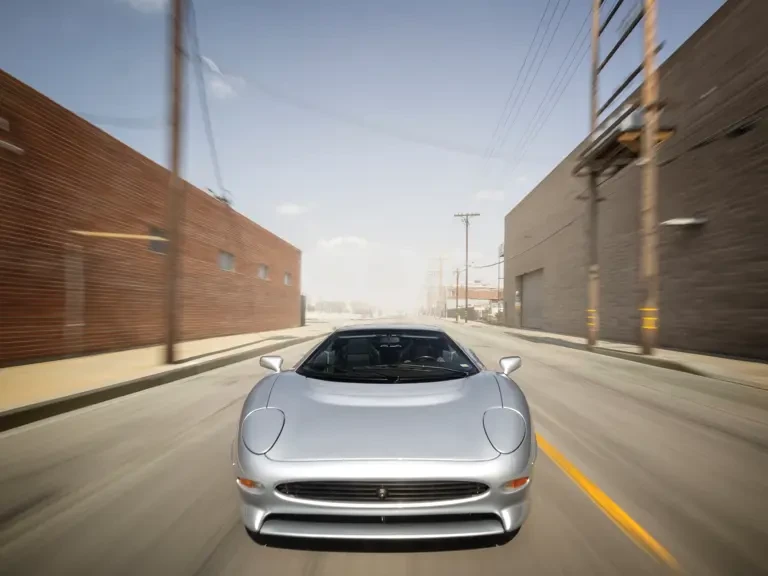 1993 Jaguar XJ220 - Image 30 of 31