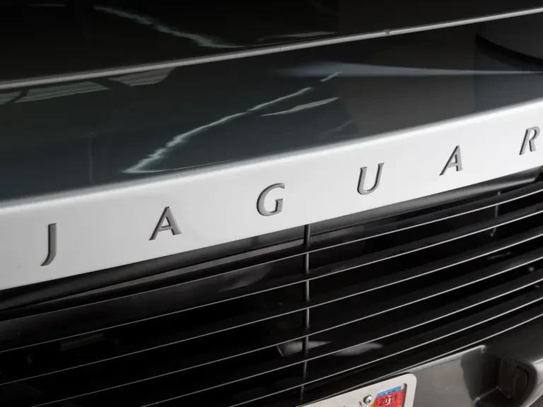 1993 Jaguar XJ220 - Image 10 of 22