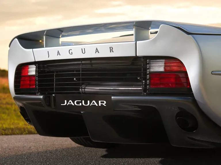 1993 Jaguar XJ220 - Image 18 of 31