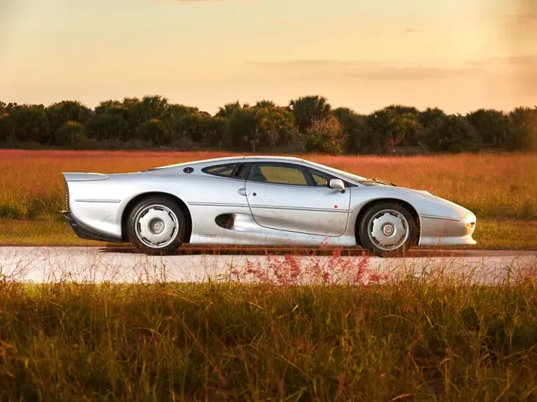 1993 Jaguar XJ220 - Image 6 of 31