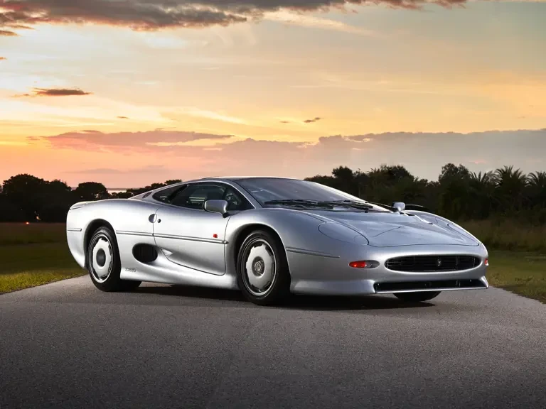 1993 Jaguar XJ220 - Image 2 of 31