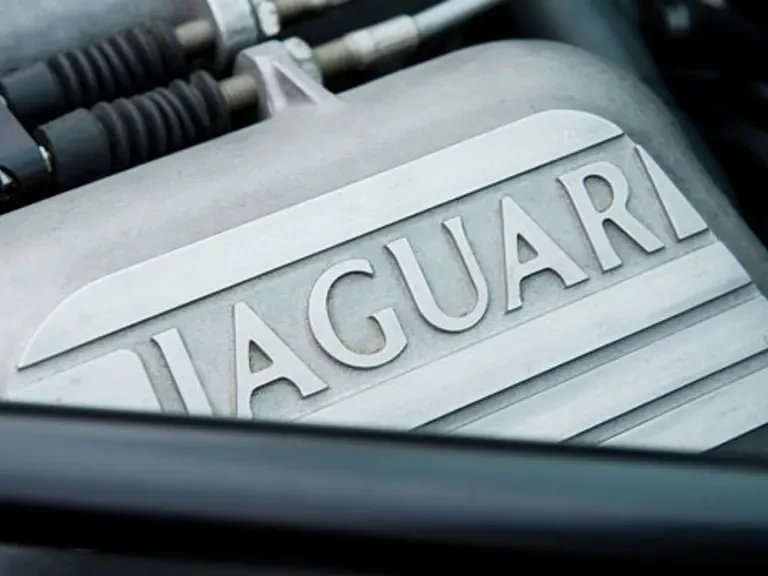 1993 Jaguar XJ220 - Image 14 of 24