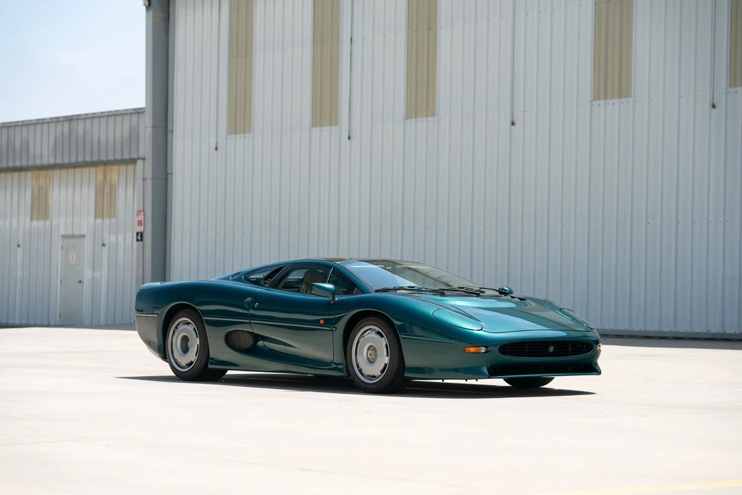 1993 Jaguar XJ220 - Image 9 of 31