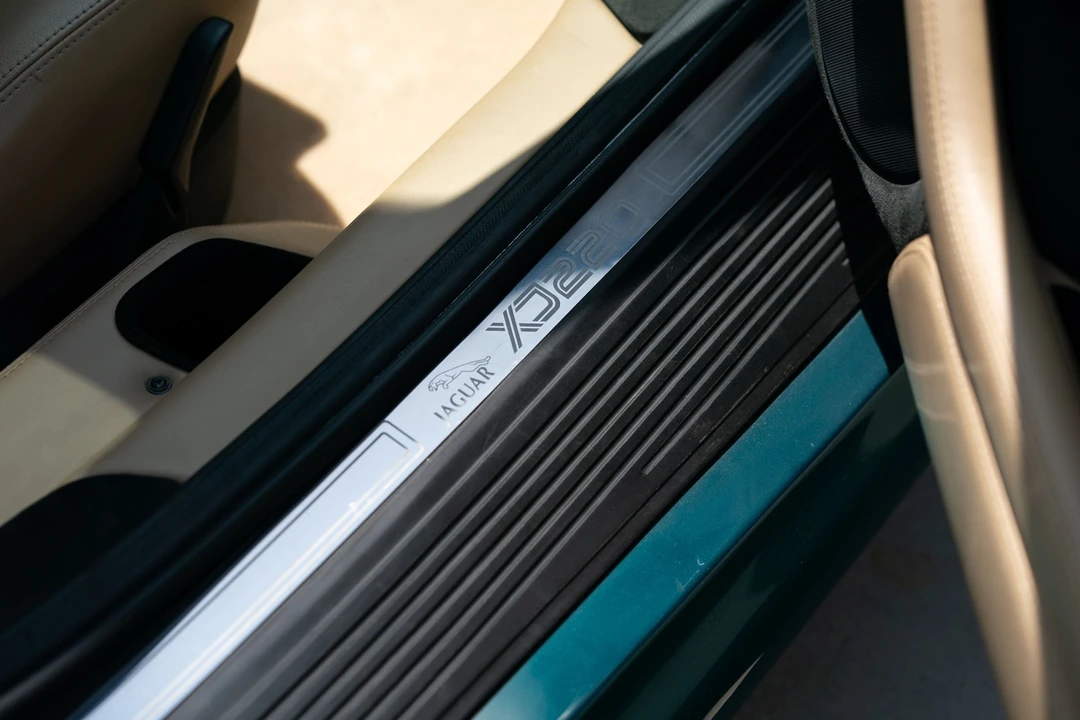 1993 Jaguar XJ220 - Image 26 of 31