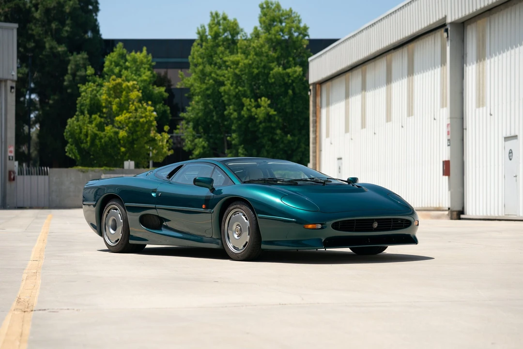 1993 Jaguar XJ220 - Image 6 of 31