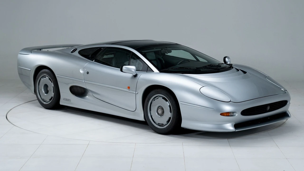 1993 Jaguar XJ220 - Image 30 of 31