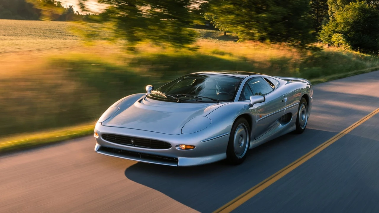 1993 Jaguar XJ220 - Image 4 of 31