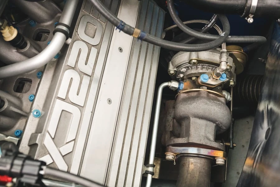 1993 Jaguar XJ220 - Image 12 of 31