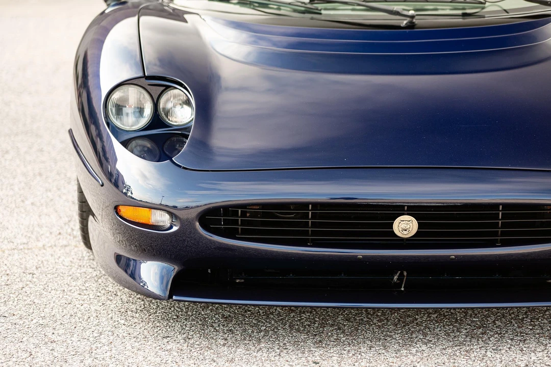 1993 Jaguar XJ220 - Image 18 of 31