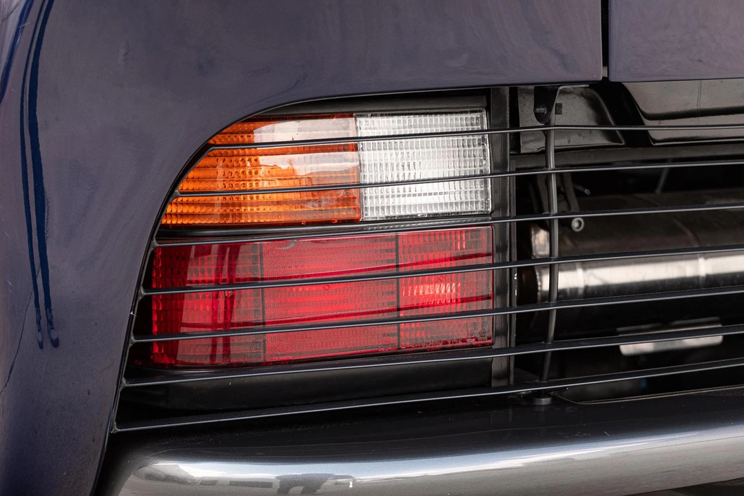 1993 Jaguar XJ220 - Image 24 of 31