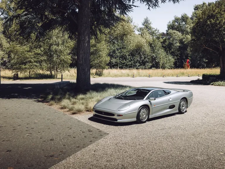1993 Jaguar XJ220 - Image 10 of 31