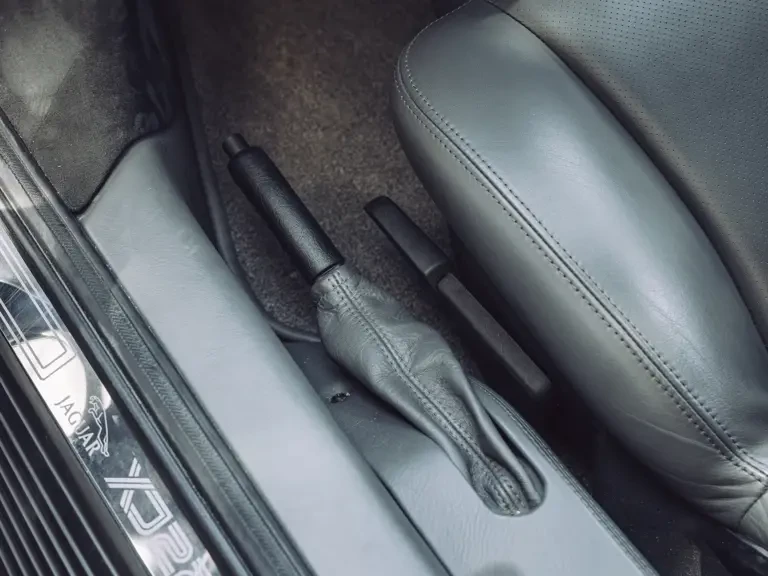 1993 Jaguar XJ220 - Image 28 of 31