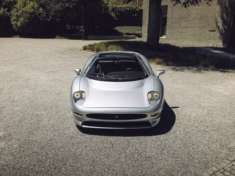 1993 Jaguar XJ220 - Image 11 of 31