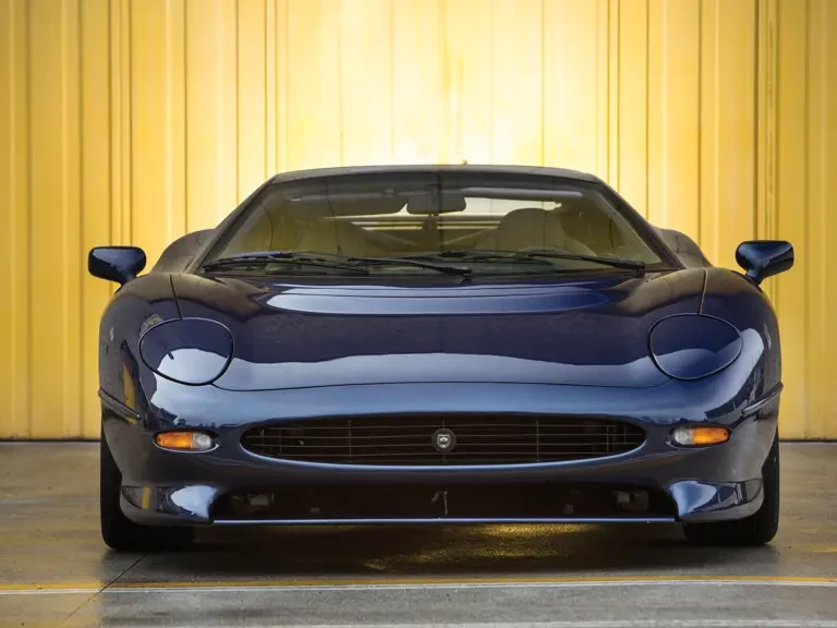 1993 Jaguar XJ220 - Image 18 of 19