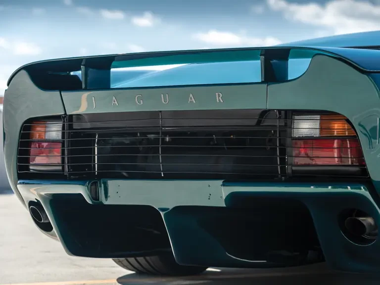1993 Jaguar XJ220 - Image 10 of 28