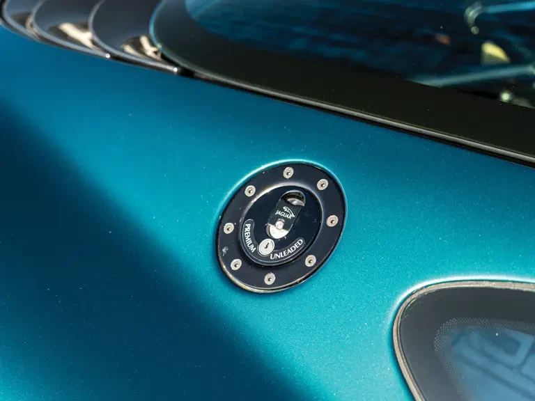 1993 Jaguar XJ220 - Image 12 of 28
