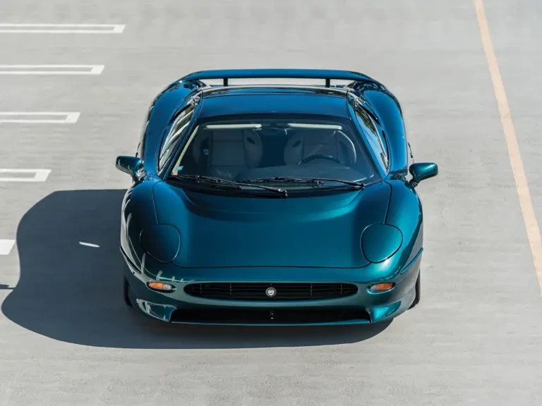 1993 Jaguar XJ220 - Image 7 of 28