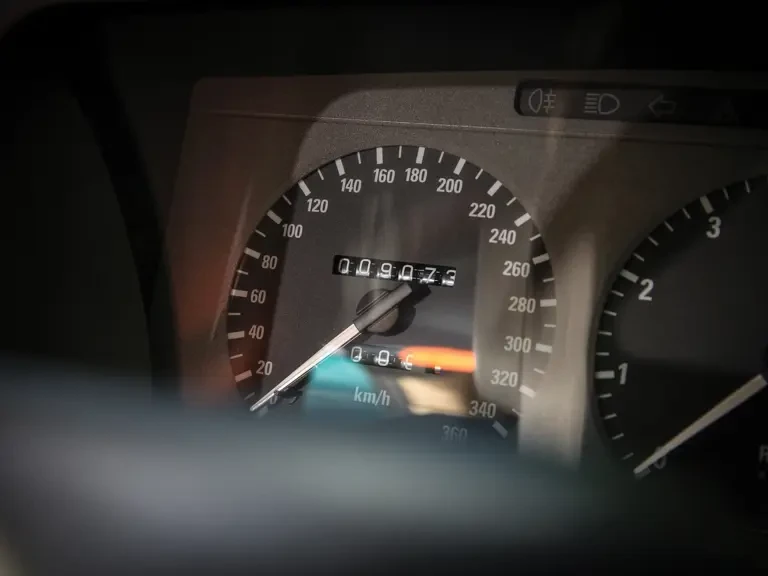 1993 Jaguar XJ220 - Image 13 of 20