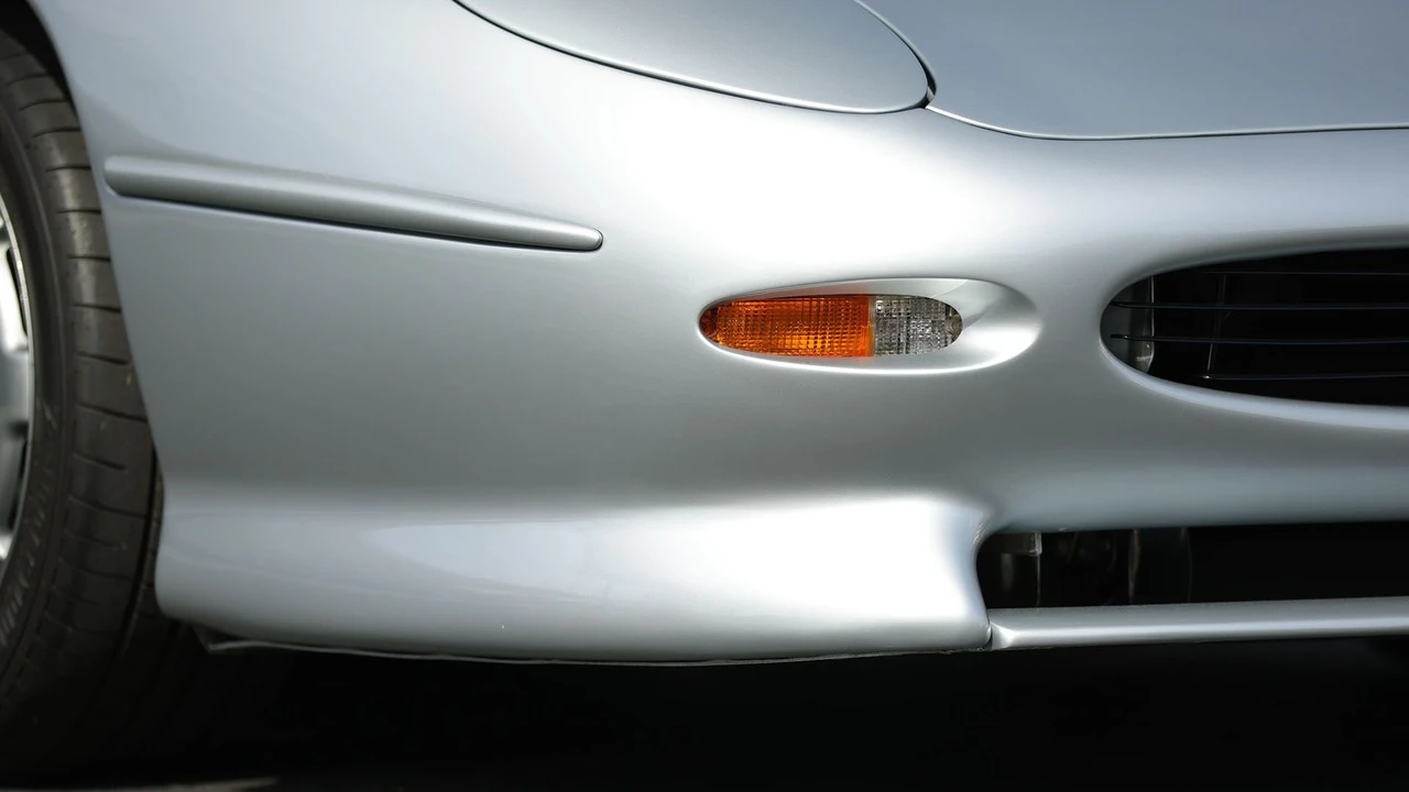 1993 Jaguar XJ220 - Image 28 of 31